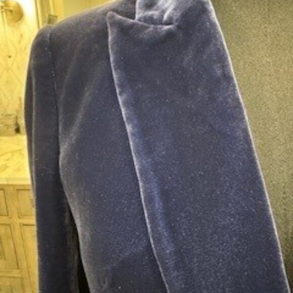 L'Agence Blue Velvet Chamberlain Blazer Size 2. - Picture 4 of 7